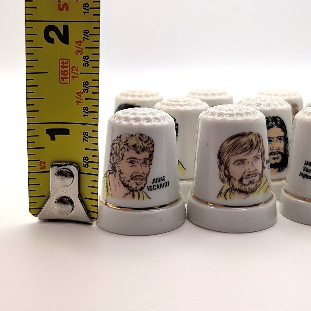 Vintage 11 Piece Apostle Thimble Set Porcelain Gold Trim Biblical Collectible - Picture 6 of 6